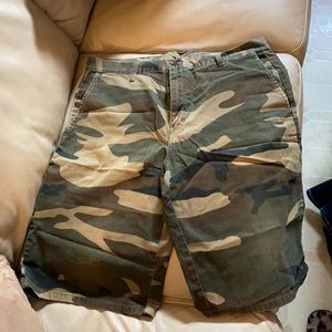 Army Short Men camuflaje size 36